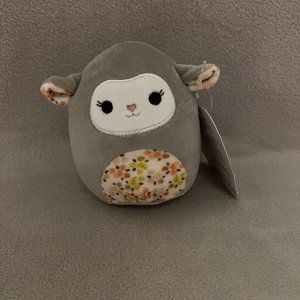 Elea Squishmallow
